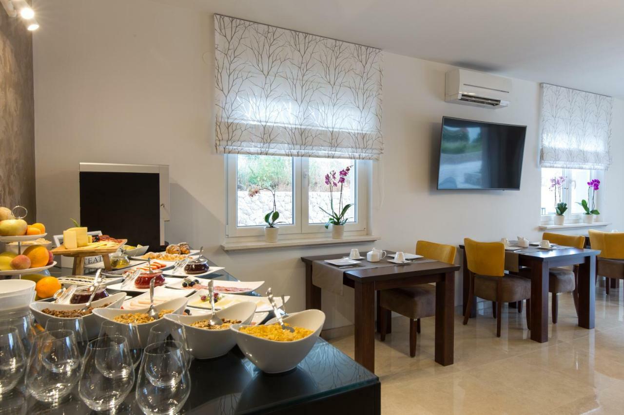 B&B Villa Maris ปูนัต ภายนอก รูปภาพ